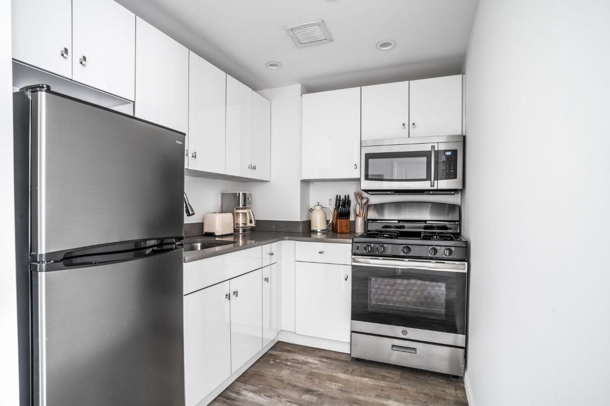 Modern 2-Br With Southern Views New York Exterior photo
